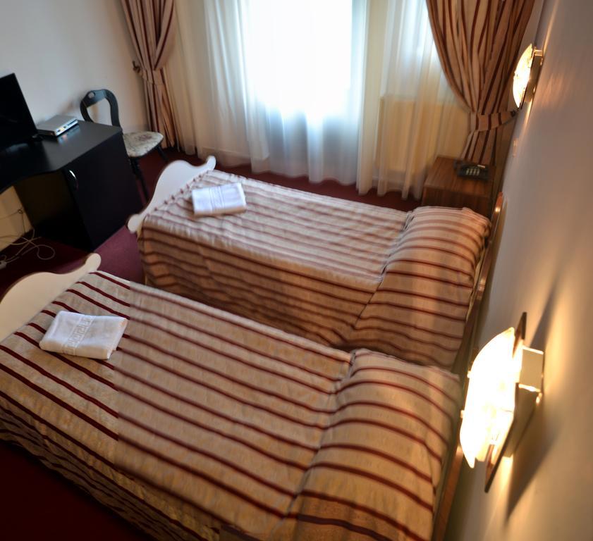 Hotel Marion Padurea Rotunda*** Reghin Quarto foto