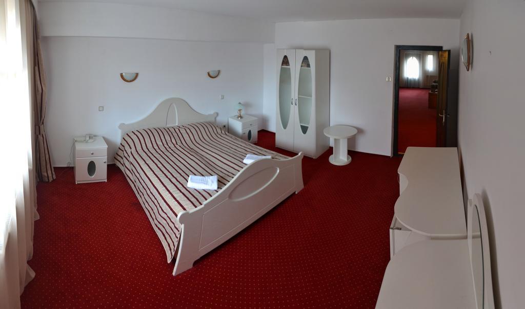 Hotel Marion Padurea Rotunda*** Reghin Quarto foto